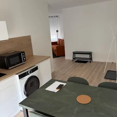 T2 - 101 - Hyper Centre - Integralement Renove - Toutes Commodites A Pied Apartment